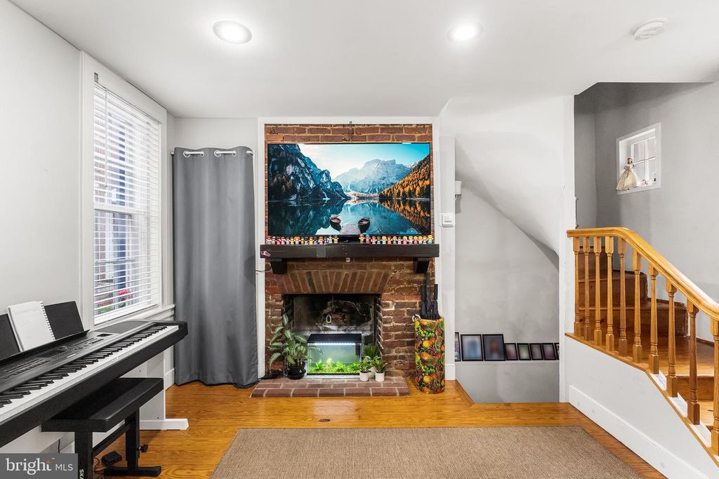819 S HANCOCK ST, PHILADELPHIA, PA 19147 — photo 3