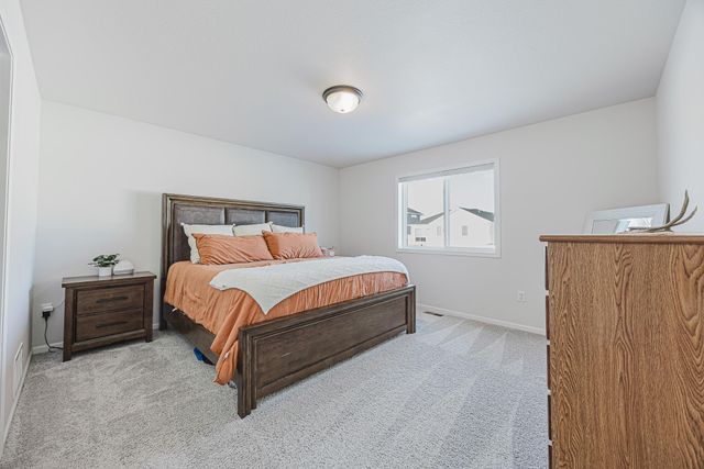 6191 Martin Lane W, West Fargo, ND 58078