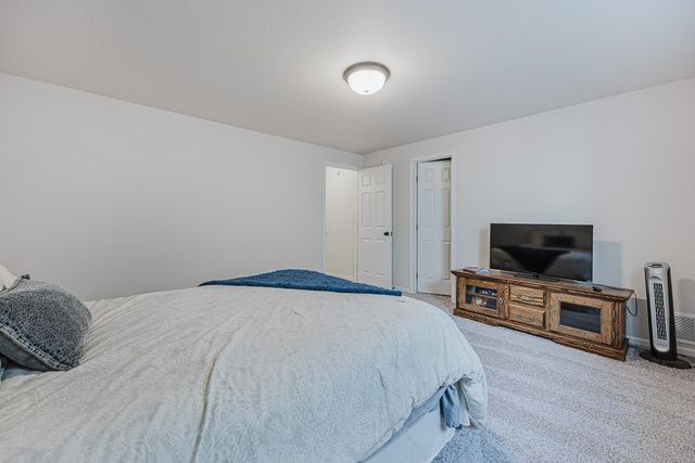 6191 Martin Lane W, West Fargo, ND 58078