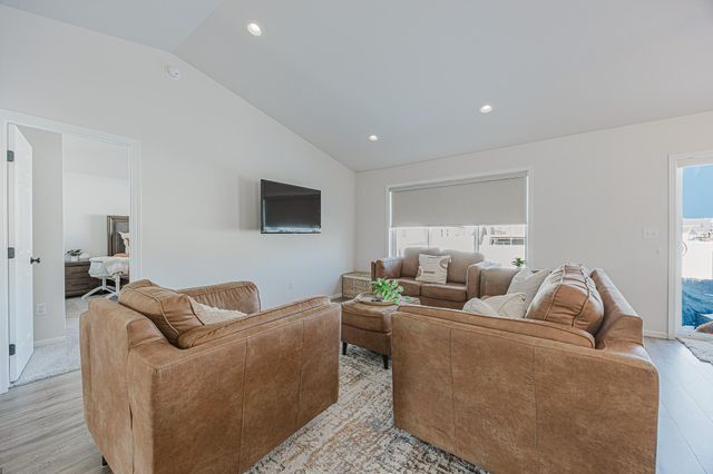 6191 Martin Lane W, West Fargo, ND 58078