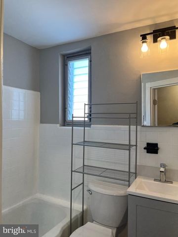 2238 S CLARION ST, Philadelphia, PA 19148