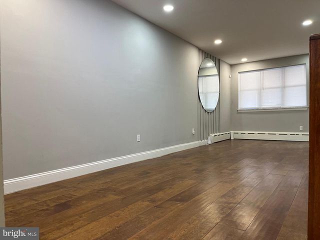 2238 S CLARION ST, Philadelphia, PA 19148