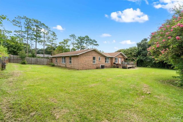 10289 Sugar Creek Dr, Pensacola, FL 32514