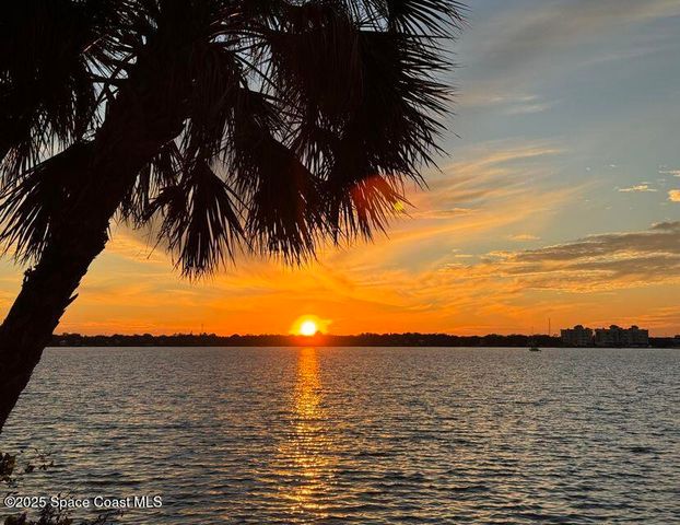 225 S Tropical Trail 901, Merritt Island, FL 32952