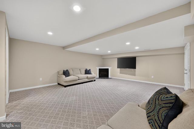 6850 BARNEY DR, Hughesville, MD 20637