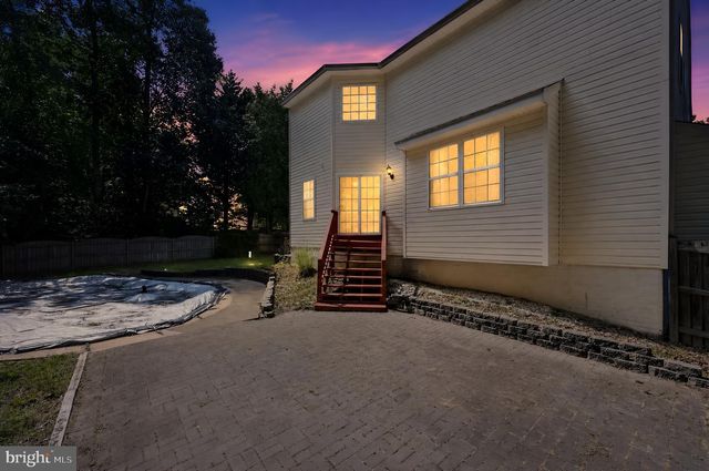 6850 BARNEY DR, Hughesville, MD 20637