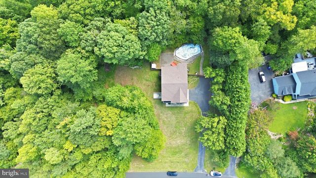 6850 BARNEY DR, Hughesville, MD 20637