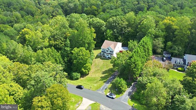 6850 BARNEY DR, Hughesville, MD 20637