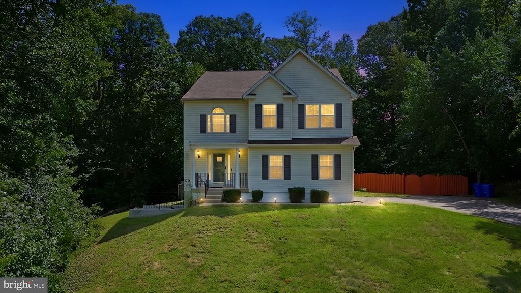 6850 BARNEY DR, Hughesville, MD 20637