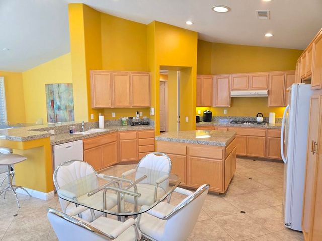 67670 S Natoma Drive, Cathedral City, CA 92234