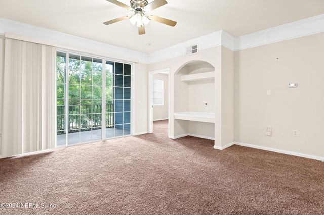8550 TOUCHTON Road 122, Jacksonville, FL 32216