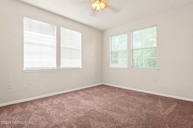 8550 TOUCHTON Road 122, Jacksonville, FL 32216