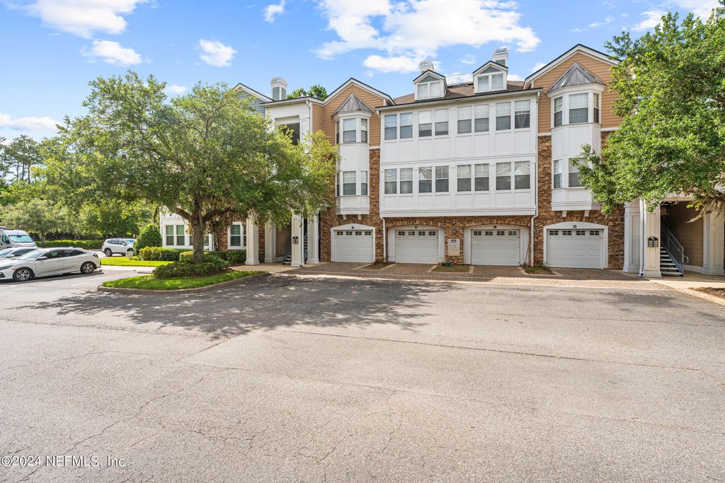 8550 TOUCHTON Road 122, Jacksonville, FL 32216
