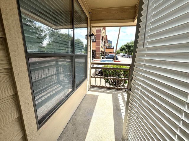 3333 Weslayan St Street 2117, Houston, TX 77027