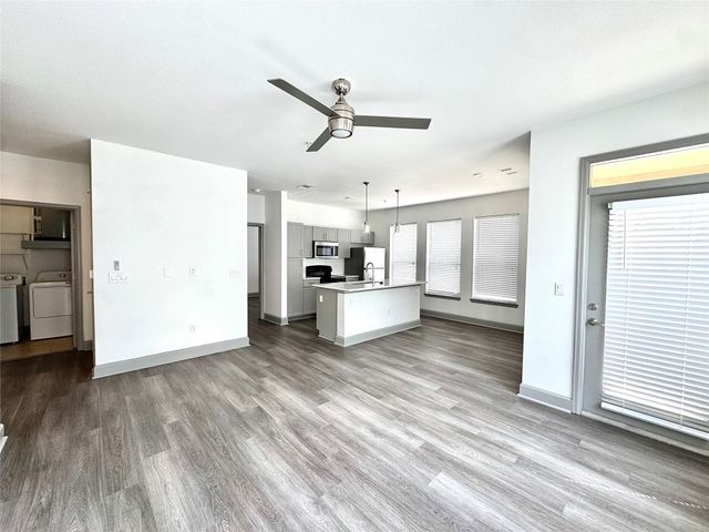 3333 Weslayan St Street 2117, Houston, TX 77027