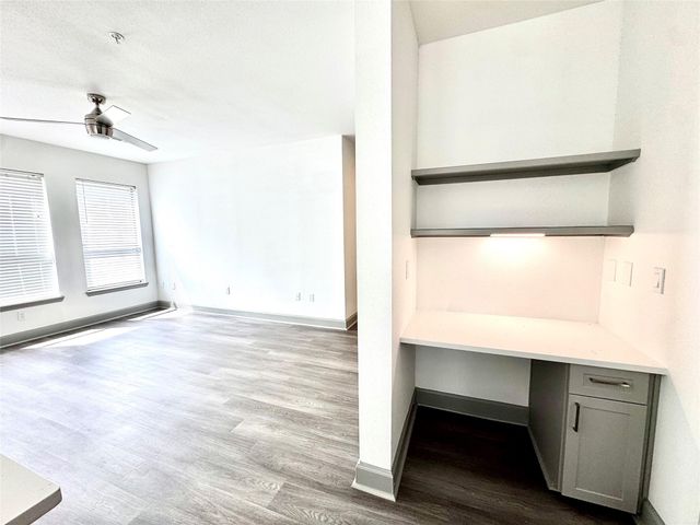 3333 Weslayan St Street 2117, Houston, TX 77027