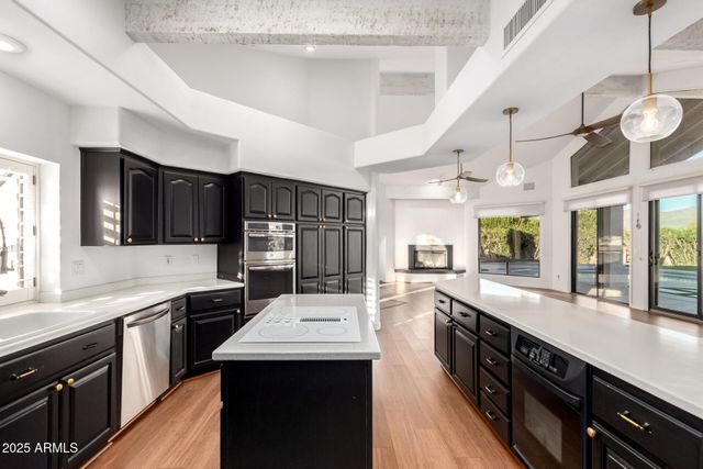 18942 E MOUNTAINAIRE Drive, Rio Verde, AZ 85263