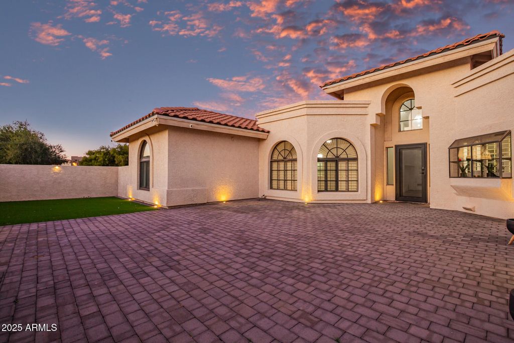 18942 E MOUNTAINAIRE Drive, Rio Verde, AZ 85263