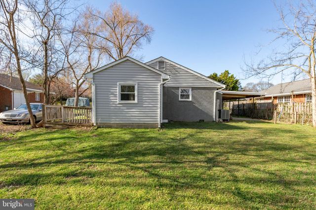 3107 LINDEN AVE, Fredericksburg, VA 22401