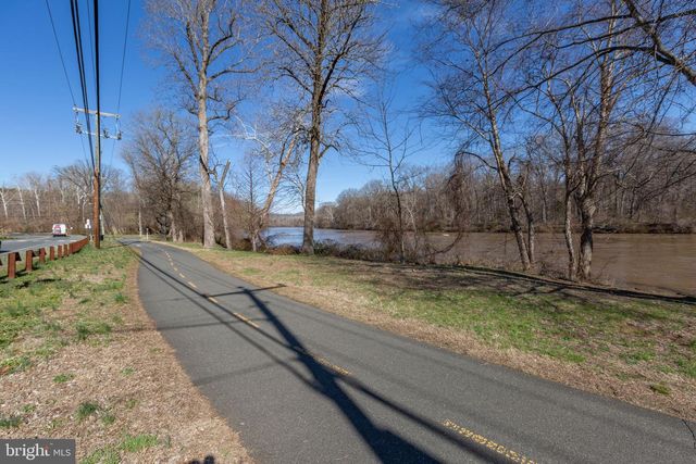 3107 LINDEN AVE, Fredericksburg, VA 22401