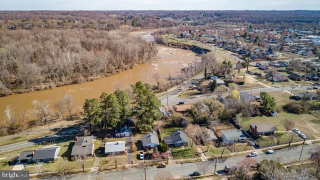 3107 LINDEN AVE, Fredericksburg, VA 22401