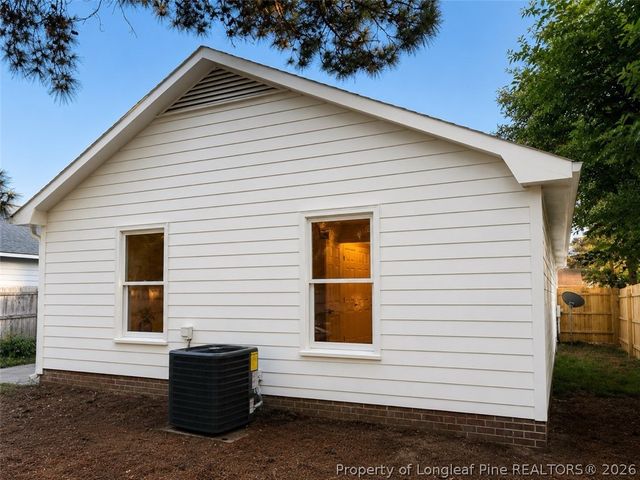 1124 Hoke Loop Road, Fayetteville, NC 28314