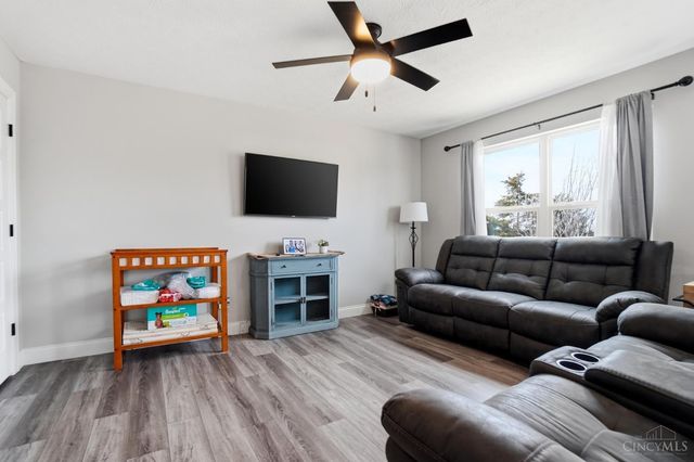 2203 Cobblestone Court, Miamisburg, OH 45342