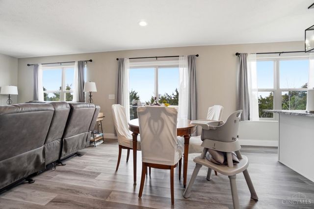 2203 Cobblestone Court, Miamisburg, OH 45342