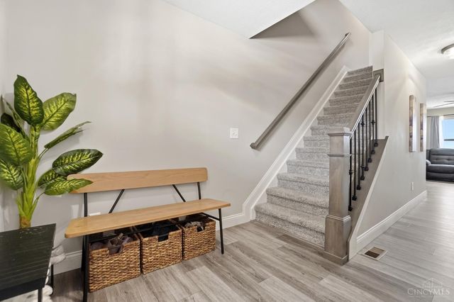 2203 Cobblestone Court, Miamisburg, OH 45342