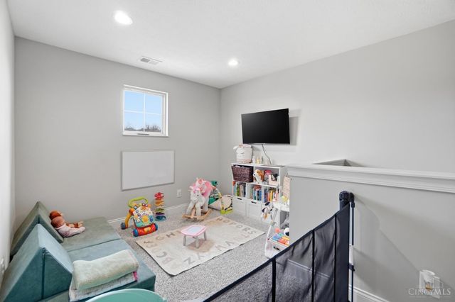 2203 Cobblestone Court, Miamisburg, OH 45342