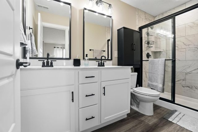 2203 Cobblestone Court, Miamisburg, OH 45342