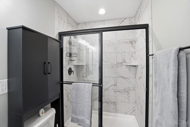 2203 Cobblestone Court, Miamisburg, OH 45342