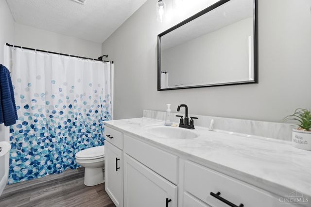 2203 Cobblestone Court, Miamisburg, OH 45342