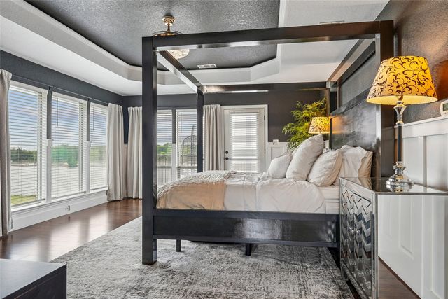 10 Ski Haven Drive, Justin, TX 76247