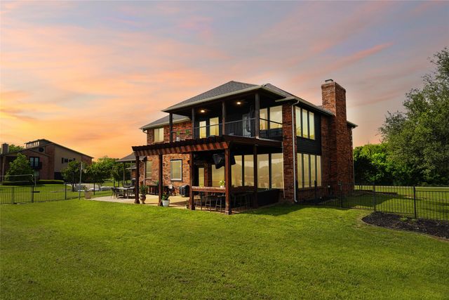 10 Ski Haven Drive, Justin, TX 76247
