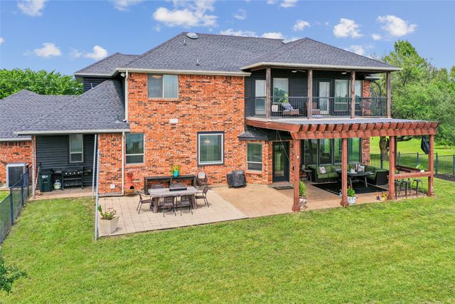10 Ski Haven Drive, Justin, TX 76247