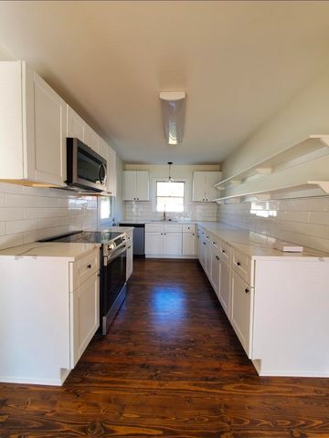 2421 Loy Lake Road, Denison, TX 75020