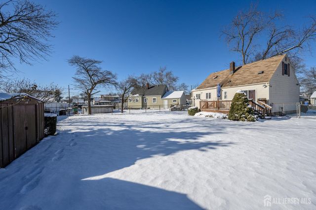 63 Leeds Drive, South Plainfield, NJ 07080