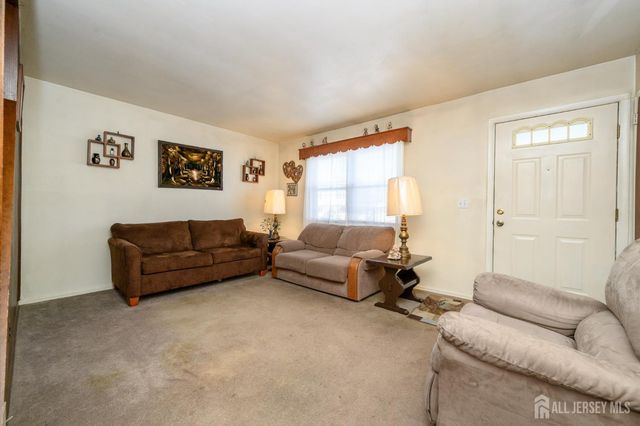 63 Leeds Drive, South Plainfield, NJ 07080