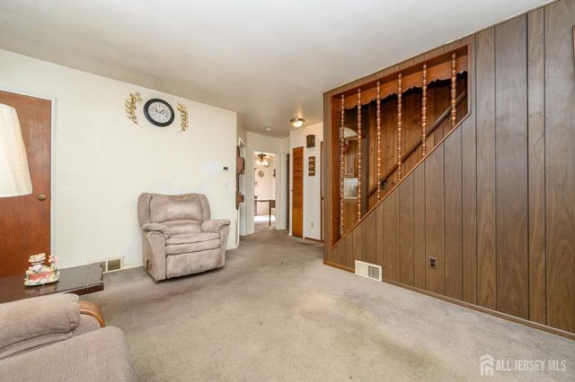 63 Leeds Drive, South Plainfield, NJ 07080