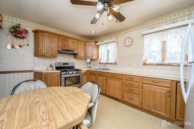 63 Leeds Drive, South Plainfield, NJ 07080