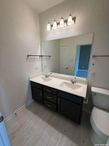 114 East Granite Shrs Dr., Boerne, TX 78006