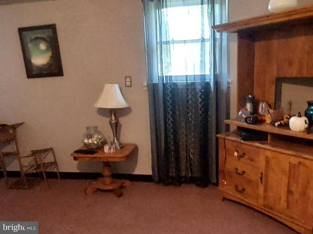 214 GRAND DR, Taneytown, MD 21787