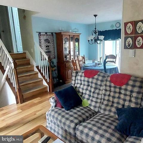 214 GRAND DR, Taneytown, MD 21787