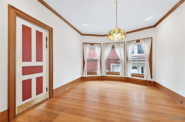 825 Auburn Avenue, Buffalo, NY 14222