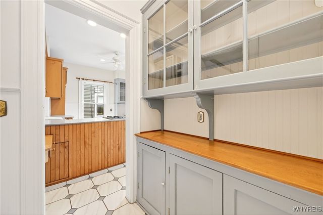 825 Auburn Avenue, Buffalo, NY 14222