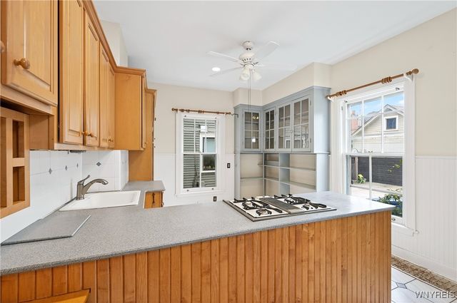 825 Auburn Avenue, Buffalo, NY 14222