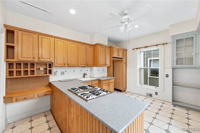 825 Auburn Avenue, Buffalo, NY 14222