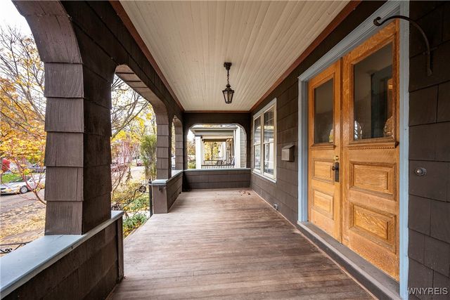 825 Auburn Avenue, Buffalo, NY 14222