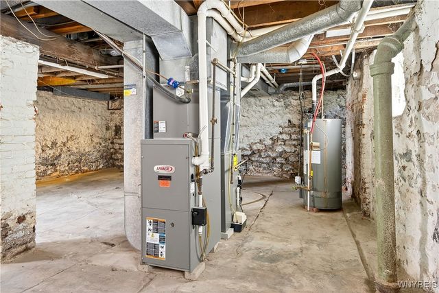 825 Auburn Avenue, Buffalo, NY 14222